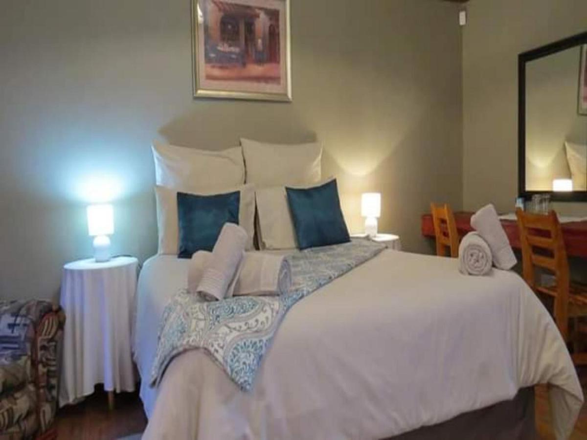 Travellers Joy Colesberg